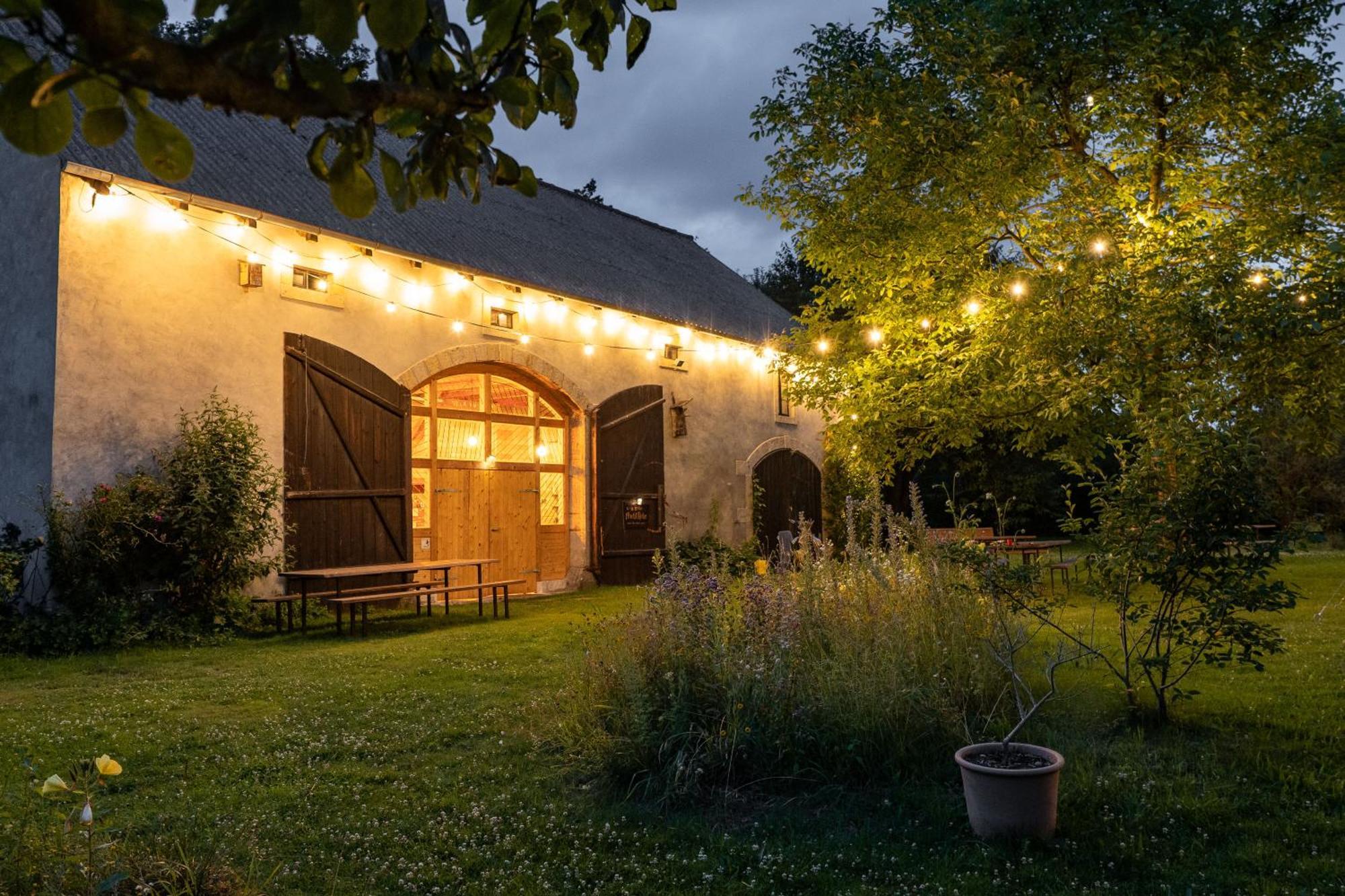 Hinterland Hostel Курорт-Ратен Экстерьер фото