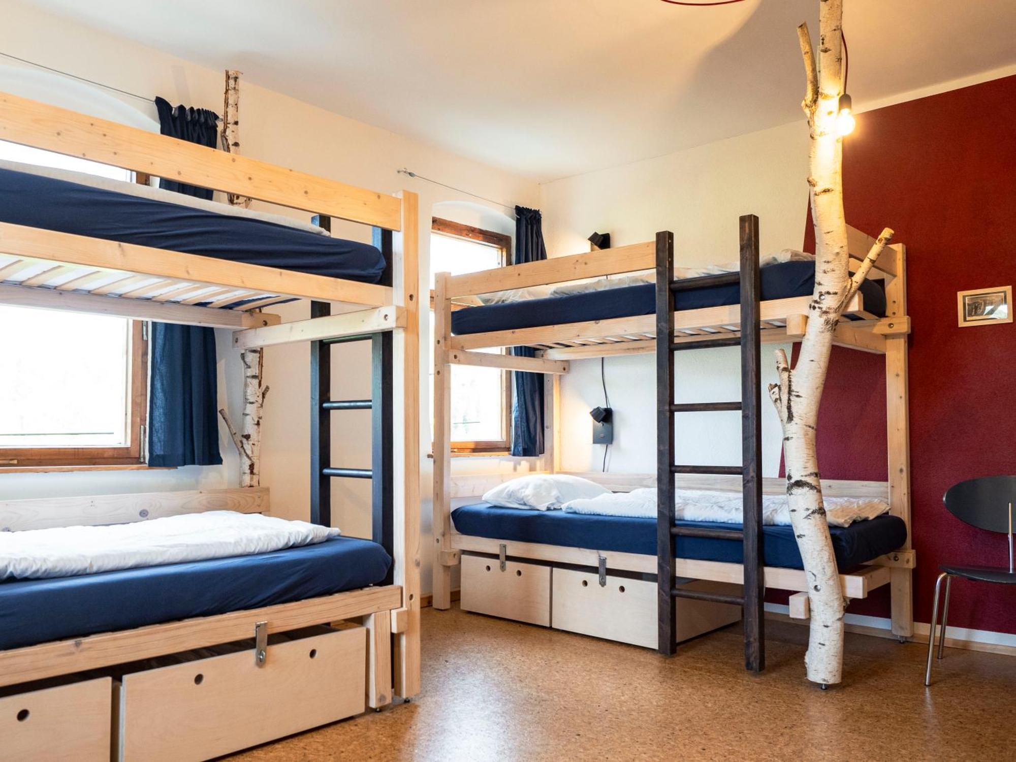 Hinterland Hostel Курорт-Ратен Экстерьер фото
